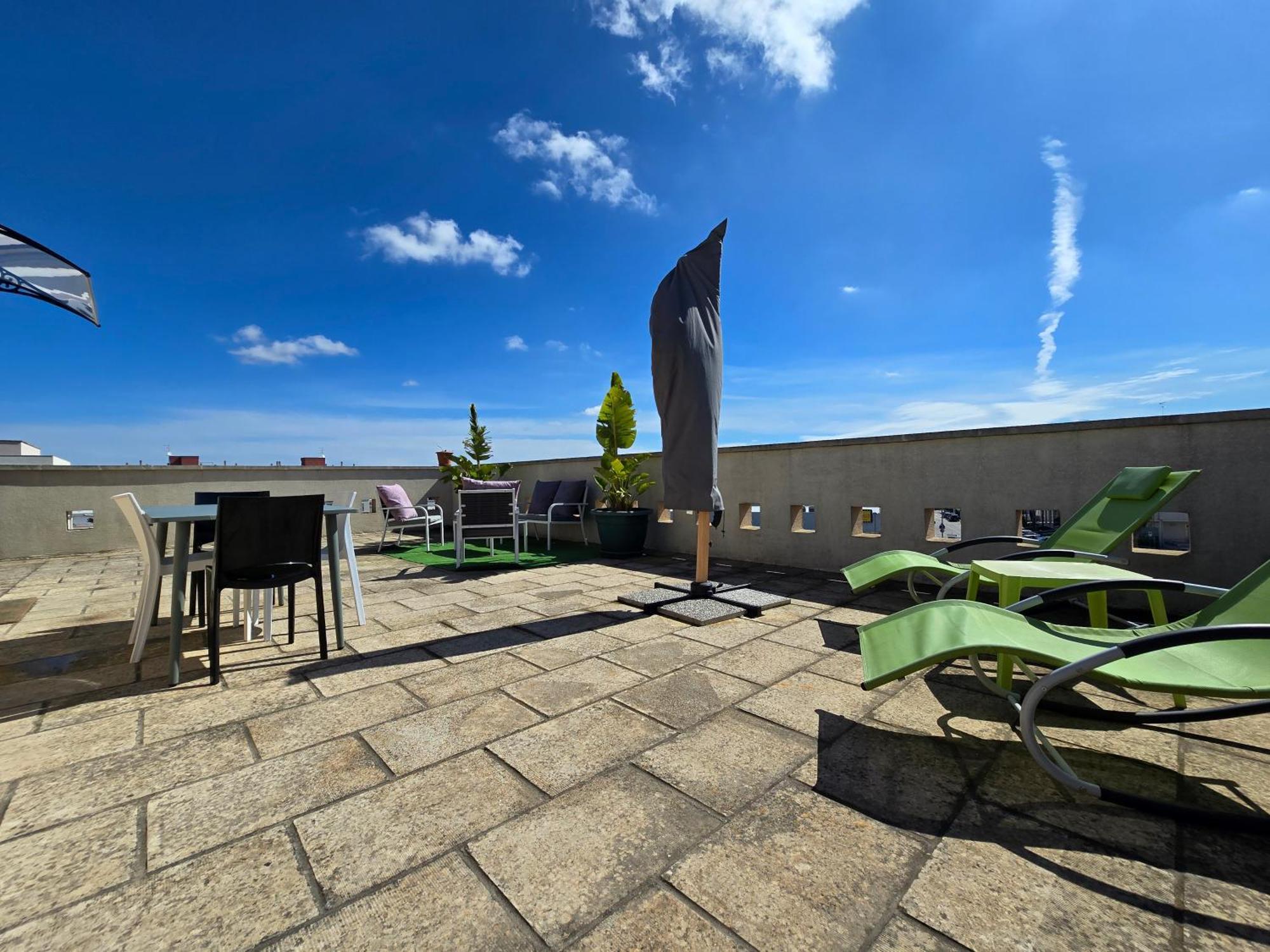 "Elle Home" Attico Panoramico Lecce Extérieur photo