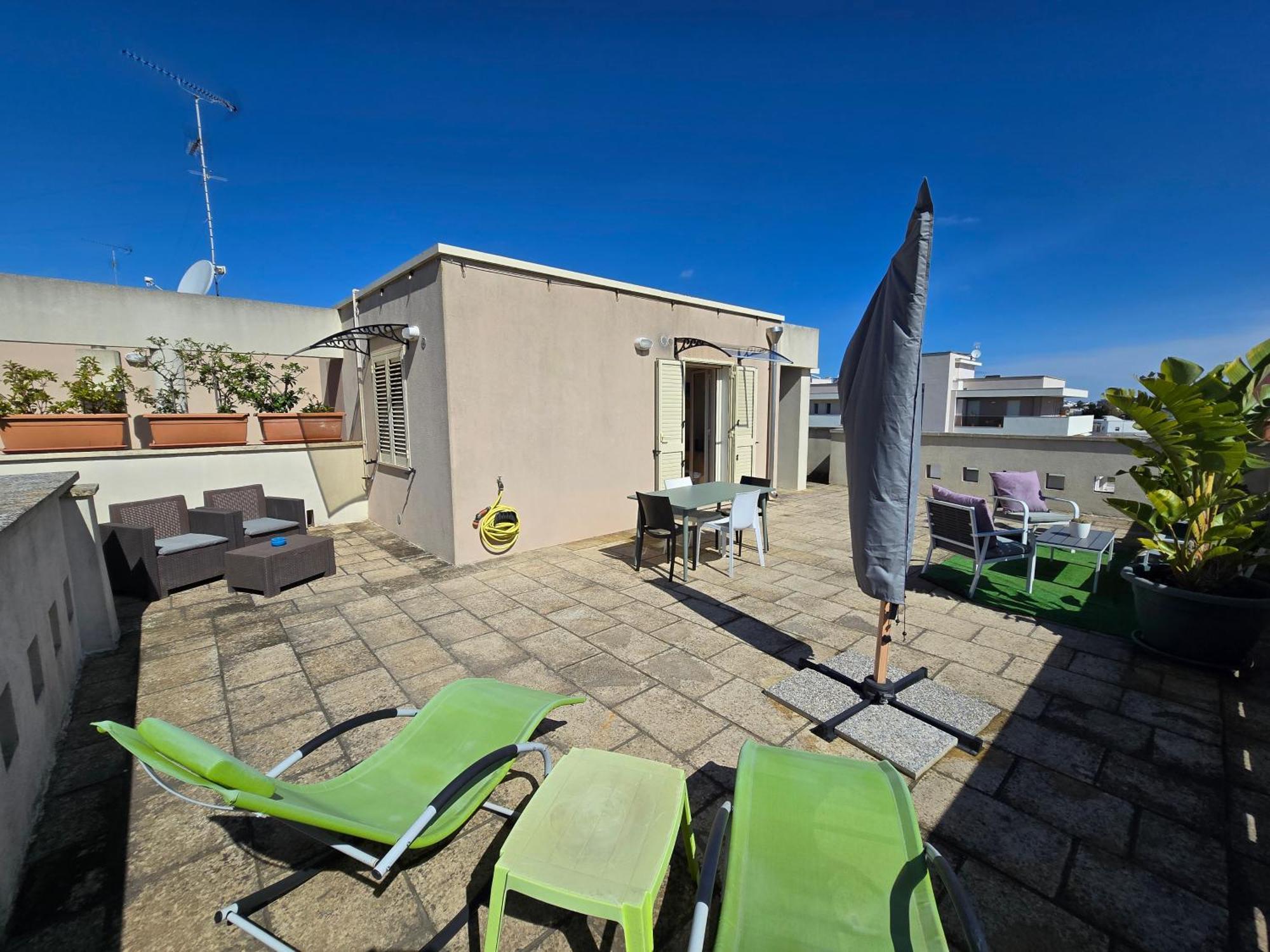 "Elle Home" Attico Panoramico Lecce Extérieur photo